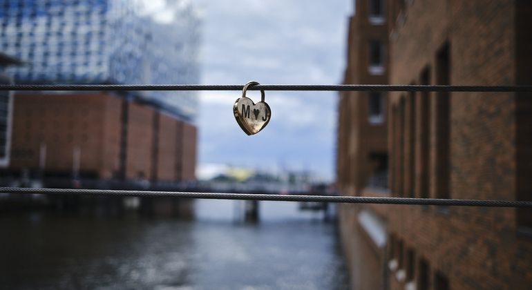 discover-hamburgs-speicherstadt-trade-secrets-en-5