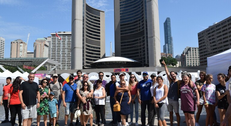 Free-Tour-a-Pie-por-el-Centro-de-Toronto-13