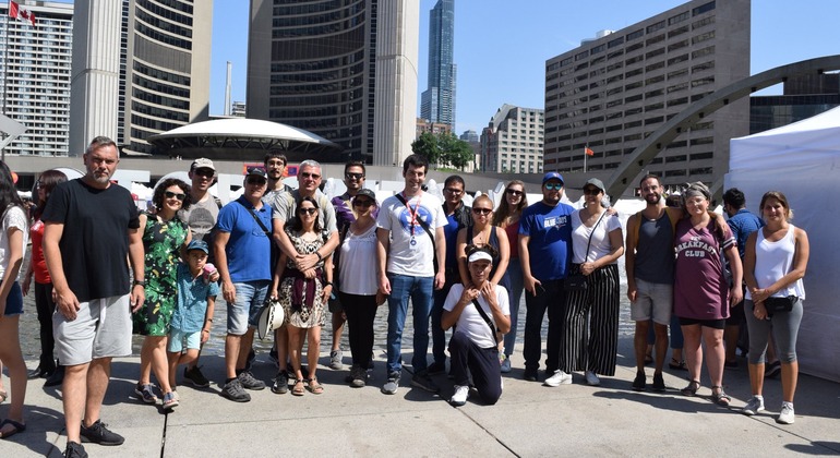 Free-Tour-a-Pie-por-el-Centro-de-Toronto-15