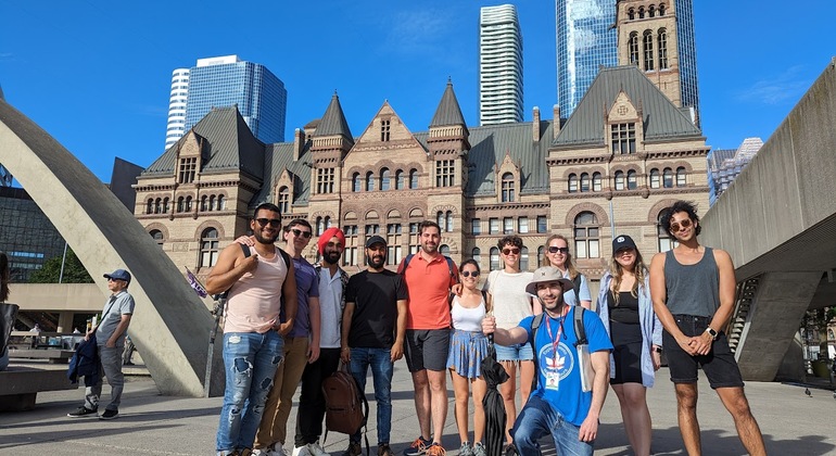 Free-Tour-a-Pie-por-el-Centro-de-Toronto-30