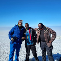 Baraka Oba — Guida di Cascata di Materuni e tour del caffè Gita di un giorno a Moshi, Tanzania