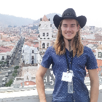 Lorenzo — Guia de Belo Trekking ao Caminho Inca, Cratera Maragua, Pegadas de Dinossauros, Bolívia