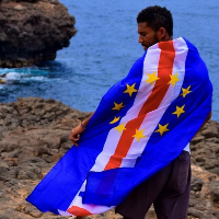 Hamilton Évora  — Guia de Caminhada para as mais belas vistas do Mindelo, Cabo Verde