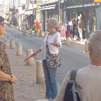 Ana Maria — Guide in Bezaubernde Avignon Kostenlose Tour, Frankreich