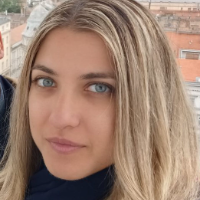 Elisa Fabrizio — Guida di Tour delle piazze e delle fontane di Roma, Italia