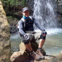 Ricardo martine — Guida di Avventura alle cascate del Paradiso di Villacarmelo, Colombia