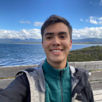 Diego Aroca — Guía del Aventura de Día Completo en la Bahía de Valparaíso, Chile